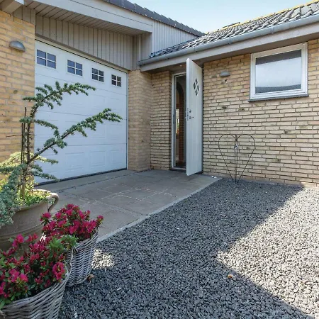 度假居 Three-bedroom Holiday In