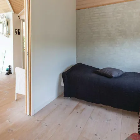 Three-bedroom Holiday In 斯莱格思